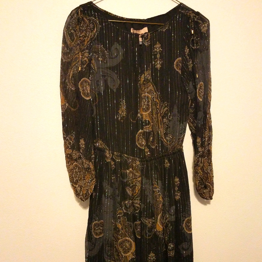 Long sleeved midi sparkle dress